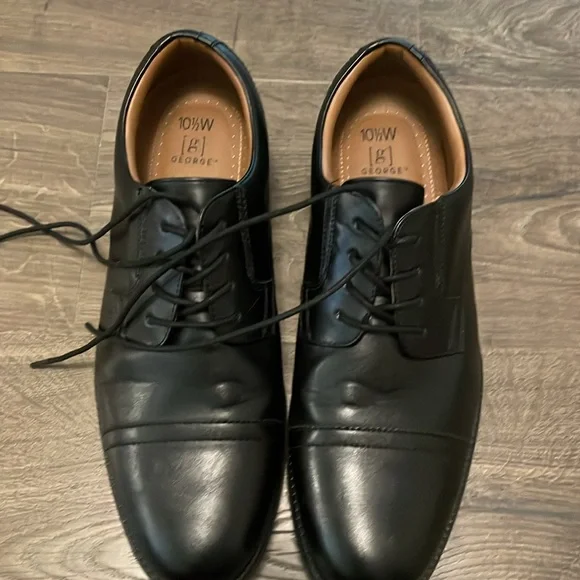 Men’s George Classic Black Dress Shoes, Size 10.5 W - Picture 2 of 5